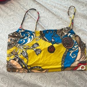 Boutique yellow patterned cropped camisole